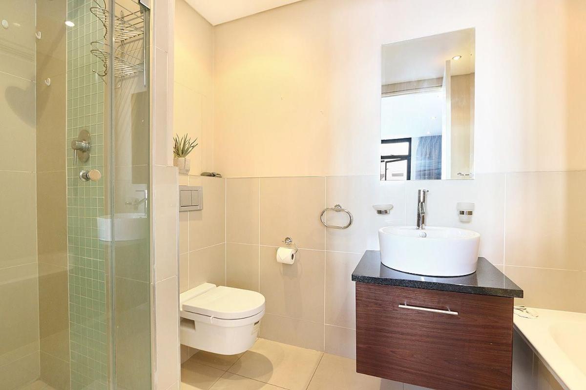 Апартаменти Eden On The Bay 118 By Hostagents Блуберґстранд Екстер'єр фото