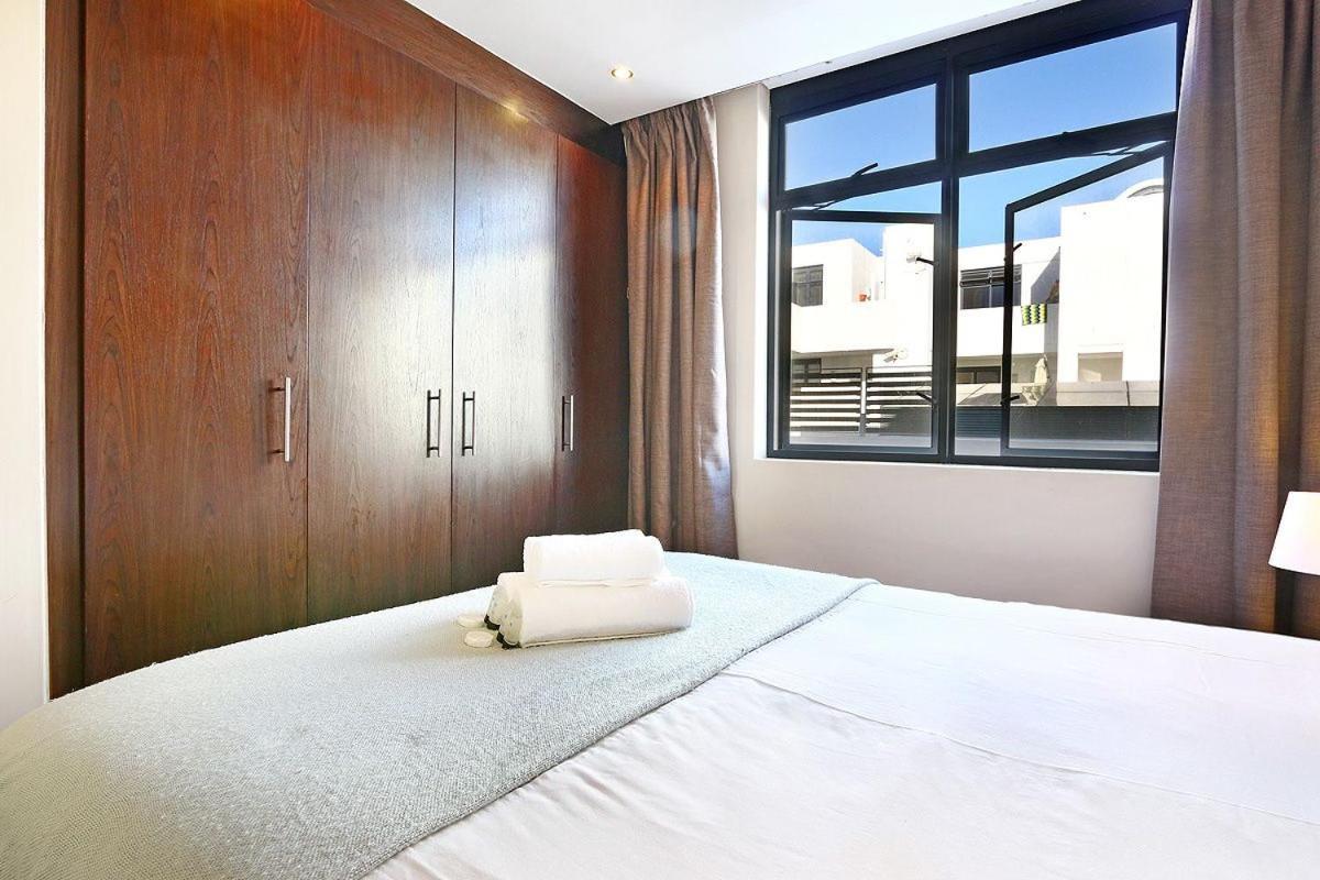 Апартаменти Eden On The Bay 118 By Hostagents Блуберґстранд Екстер'єр фото